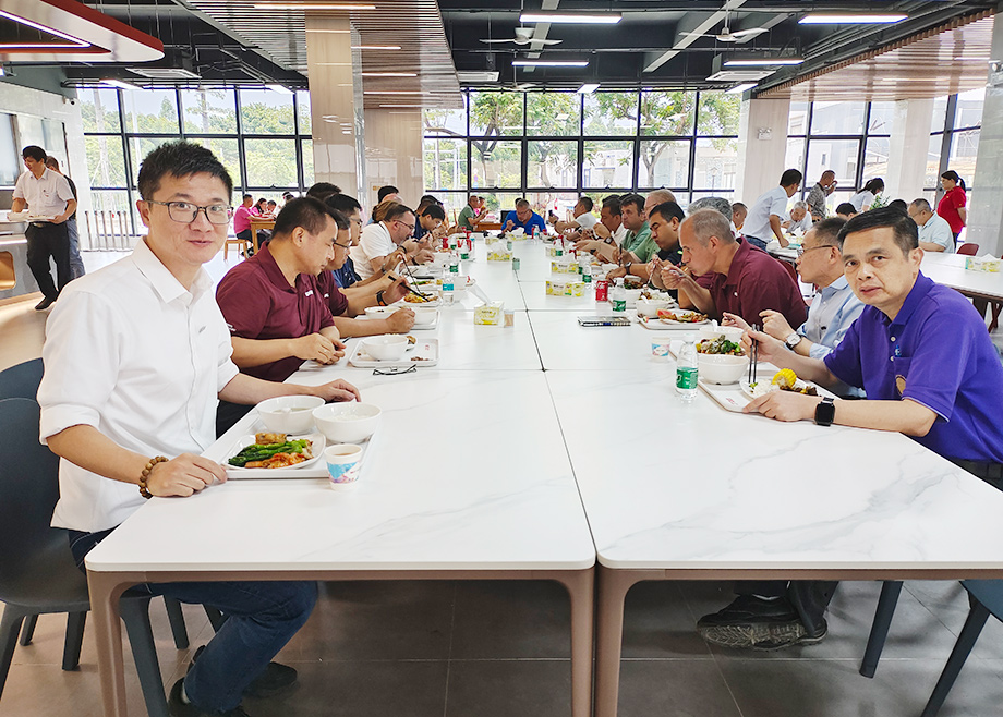 员工关爱｜为员工提供媲美星级餐厅的用餐享受 （食堂环境升级篇）